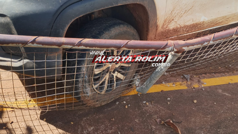Acidente entre carro e bicicleta é registrado em Rolim de Moura Acidente entre carro e bicicleta é registrado em Rolim de Moura