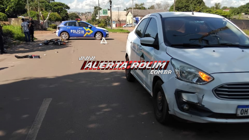 Ciclista fica ferida após colisão com carro e é socorrida pelos bombeiros em Rolim de Moura Ciclista fica ferida após colisão com carro e é socorrida pelos bombeiros em Rolim de Moura