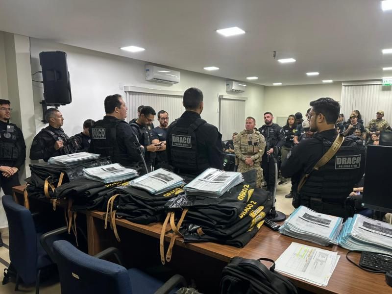 DRACO2 CUMPRE 78 MEDIDAS CAUTELARES CONTRA ORGANIZAÇÃO CRIMINOSA QUE PRETENDIA INVADIR O FÓRUM EM ROLIM DE MOURA DRACO2 CUMPRE 78 MEDIDAS CAUTELARES CONTRA ORGANIZAÇÃO CRIMINOSA QUE PRETENDIA INVADIR O FÓRUM EM ROLIM DE MOURA