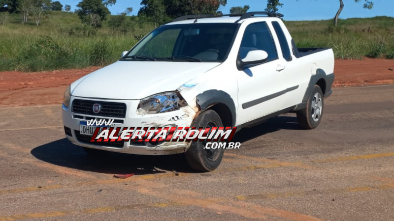 Semana inicia com registro de acidente de trânsito envolvendo carro e moto na RO 383, em Rolim de Moura - Vídeo Semana inicia com registro de acidente de trânsito envolvendo carro e moto na RO 383, em Rolim de Moura - Vídeo