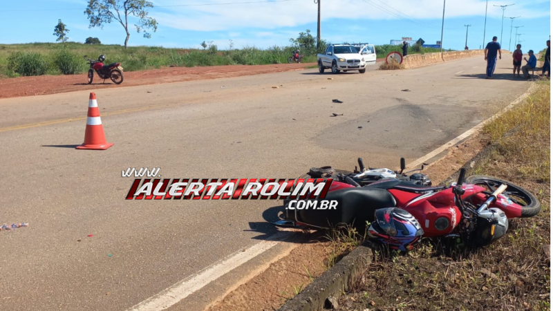 Semana inicia com registro de acidente de trânsito envolvendo carro e moto na RO 383, em Rolim de Moura - Vídeo Semana inicia com registro de acidente de trânsito envolvendo carro e moto na RO 383, em Rolim de Moura - Vídeo
