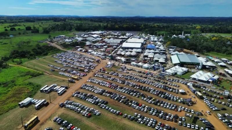 EVOLUÇÃO: o crescimento que transformou a RRSI de feira modesta à referência do agronegócio na Região Norte EVOLUÇÃO: o crescimento que transformou a RRSI de feira modesta à referência do agronegócio na Região Norte