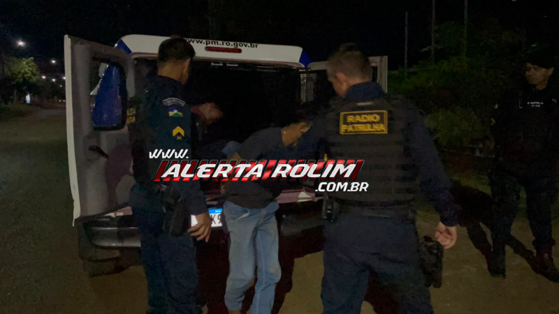 Após furto, dupla foi presa em flagrante pela PM em Rolim de Moura; motocicleta foi recuperada Após furto, dupla foi presa em flagrante pela PM em Rolim de Moura; motocicleta foi recuperada
