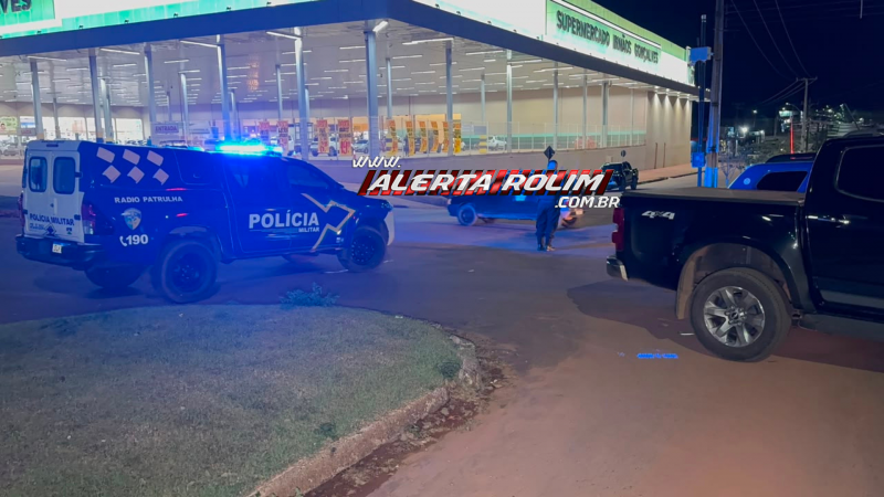 Caminhonete avança preferencial e colide em viatura da Polícia Militar, em Rolim de Moura Caminhonete avança preferencial e colide em viatura da Polícia Militar, em Rolim de Moura