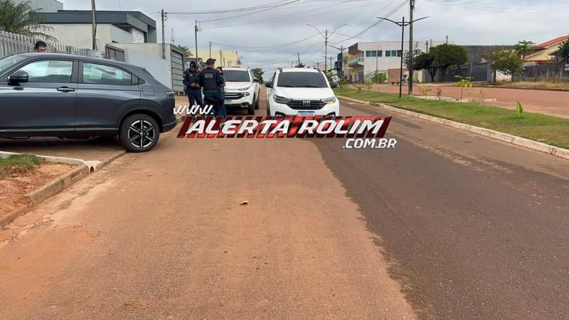 Colisão traseira foi registrada enquanto condutora tentava estacionar veículo em residência, em Rolim de Moura Colisão traseira foi registrada enquanto condutora tentava estacionar veículo em residência, em Rolim de Moura