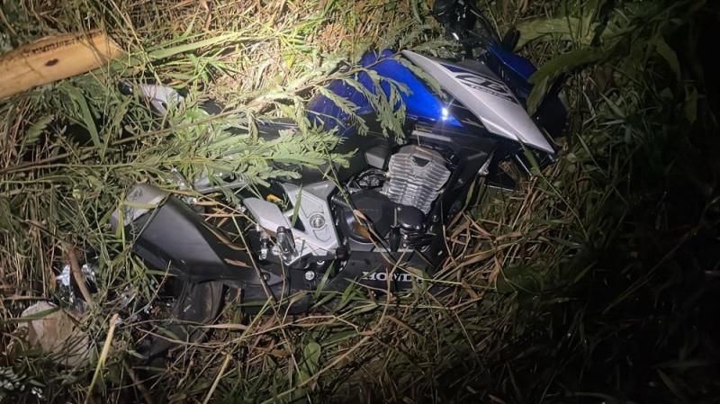 Moto furtada de concessionária durante madrugada foi recuperada horas depois pela PM, em RO Moto furtada de concessionária durante madrugada foi recuperada horas depois pela PM, em RO