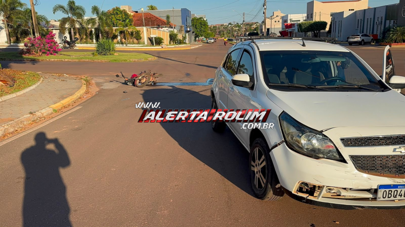 Segundo acidente do dia : Colisão entre carro e motocicleta deixa mulher ferida no centro de Rolim de Moura Segundo acidente do dia : Colisão entre carro e motocicleta deixa mulher ferida no centro de Rolim de Moura