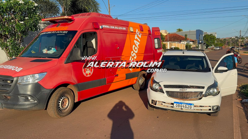 Segundo acidente do dia : Colisão entre carro e motocicleta deixa mulher ferida no centro de Rolim de Moura Segundo acidente do dia : Colisão entre carro e motocicleta deixa mulher ferida no centro de Rolim de Moura