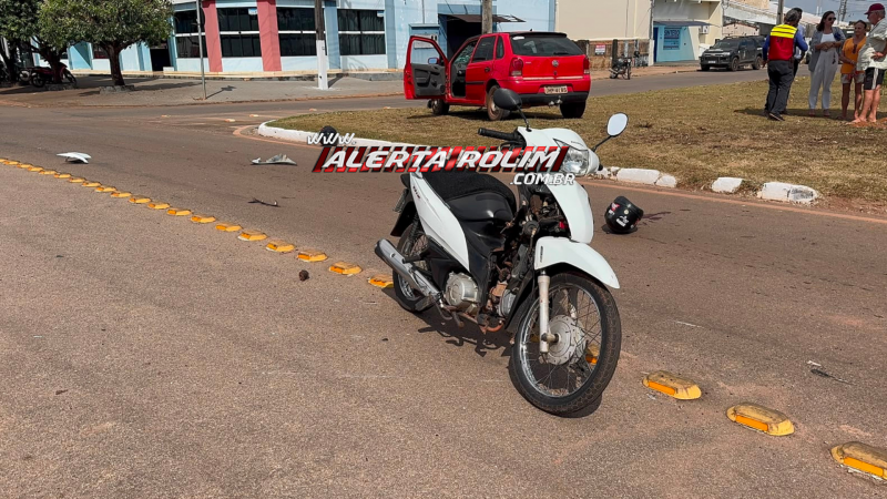 Acidente em rotatória deixa motociclista ferido em Rolim de Moura Acidente em rotatória deixa motociclista ferido em Rolim de Moura