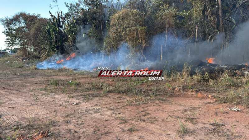 Incêndio em área de mata mobiliza Corpo de Bombeiros pela segunda vez em menos de uma semana em Rolim de Moura Incêndio em área de mata mobiliza Corpo de Bombeiros pela segunda vez em menos de uma semana em Rolim de Moura