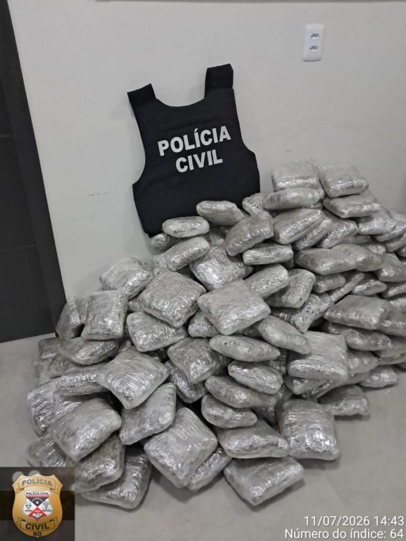 Polícia Civil incinera 125 quilos de maconha que foi apreendida em Cacoal Polícia Civil incinera 125 quilos de maconha que foi apreendida em Cacoal