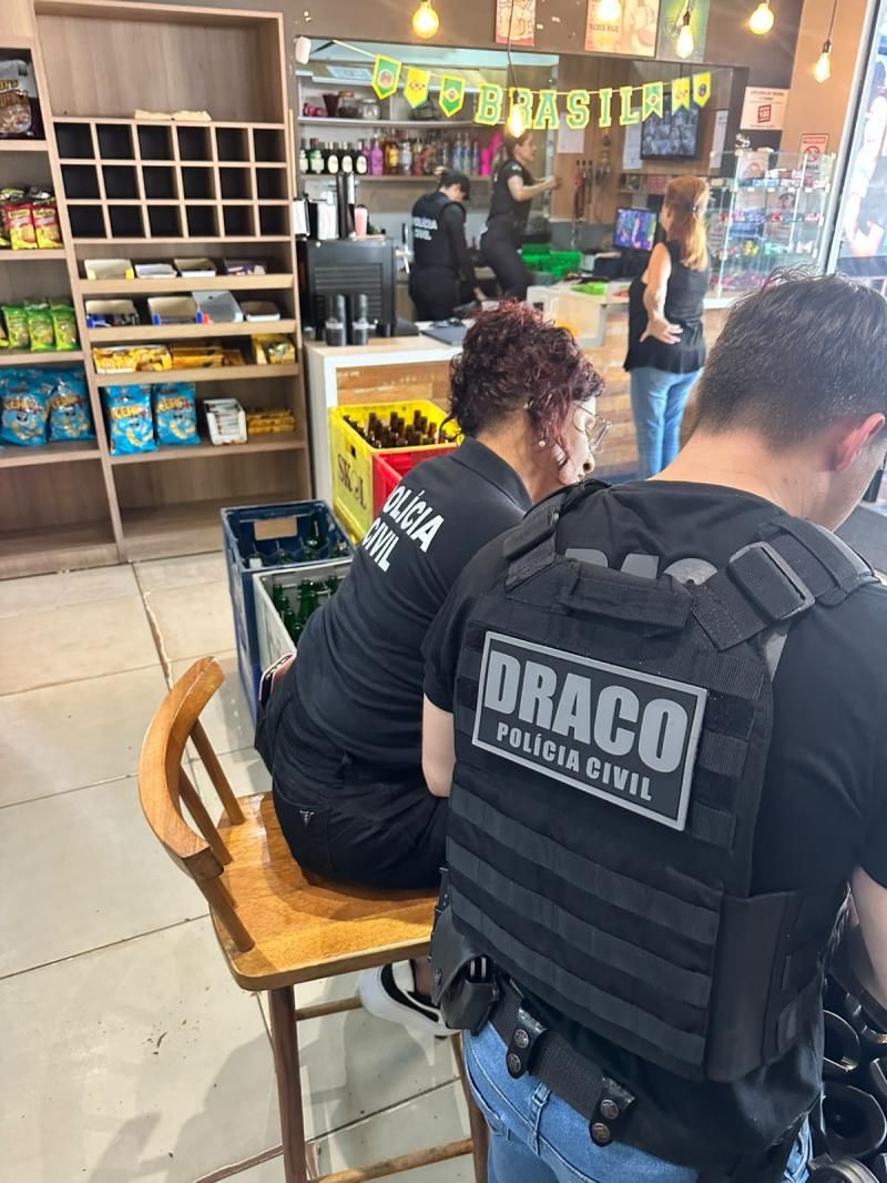 POLÍCIA CIVIL PRENDE EMPRESÁRIO INVESTIGADO POR EXPLORAÇÃO SEXUAL DE ADOLESCENTES EM CACOAL POLÍCIA CIVIL PRENDE EMPRESÁRIO INVESTIGADO POR EXPLORAÇÃO SEXUAL DE ADOLESCENTES EM CACOAL