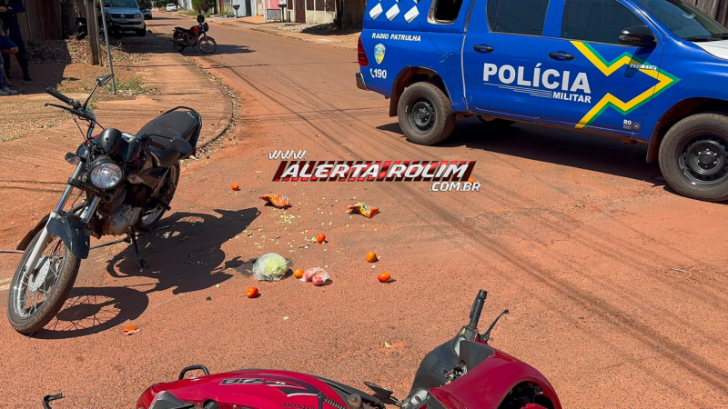 Acidente envolvendo duas motos é registrado na Rua H, em Rolim de Moura Acidente envolvendo duas motos é registrado na Rua H, em Rolim de Moura