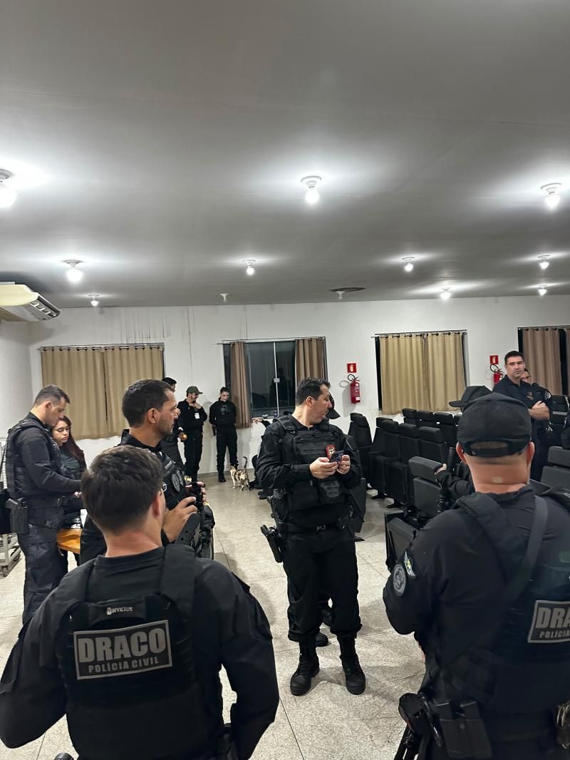 DRACO2 DEFLAGRA OPERAÇÃO QUIRINUS CONTRA FACÇÃO QUE INCENDIAVA PROVEDORES DE INTERNET E ATUAVA NO TRÁFICO DE DROGAS DRACO2 DEFLAGRA OPERAÇÃO QUIRINUS CONTRA FACÇÃO QUE INCENDIAVA PROVEDORES DE INTERNET E ATUAVA NO TRÁFICO DE DROGAS