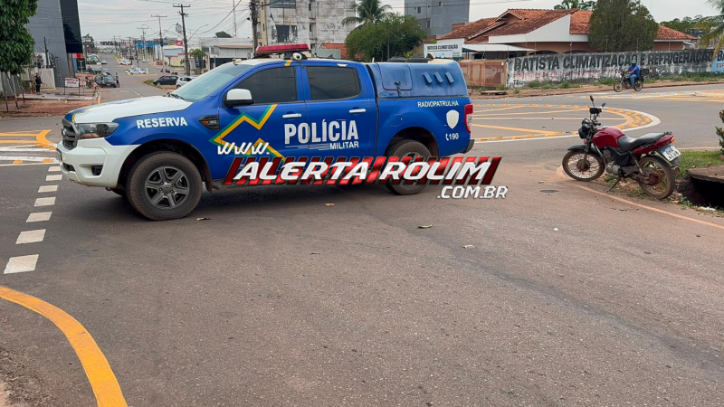 Acidente em rotatória envolvendo duas motocicletas deixa dois feridos no centro de Rolim de Moura Acidente em rotatória envolvendo duas motocicletas deixa dois feridos no centro de Rolim de Moura