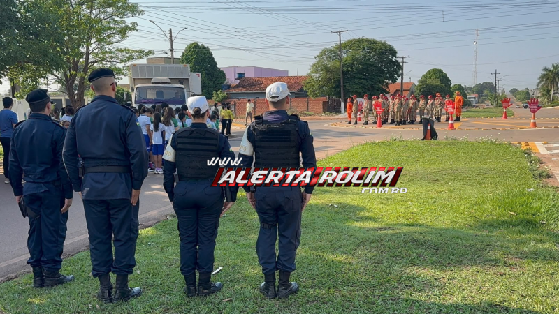 Ato Cívico do Dia Nacional do Trânsito foi realizado nesta sexta-feira, em Rolim de Moura Ato Cívico do Dia Nacional do Trânsito foi realizado nesta sexta-feira, em Rolim de Moura