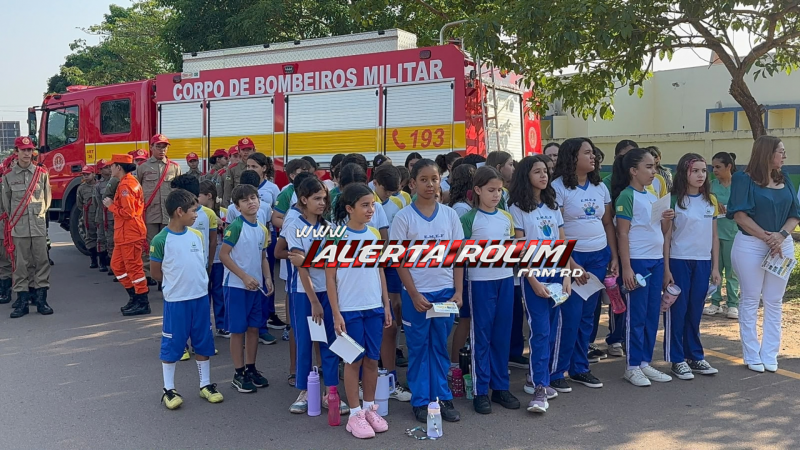 Ato Cívico do Dia Nacional do Trânsito foi realizado nesta sexta-feira, em Rolim de Moura Ato Cívico do Dia Nacional do Trânsito foi realizado nesta sexta-feira, em Rolim de Moura