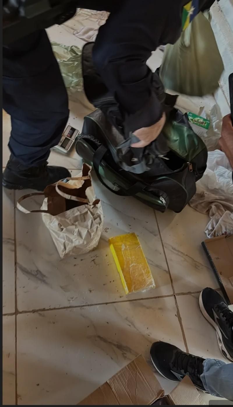 Operação policial apreende quase 19 quilos de drogas em Espigão do Oeste Operação policial apreende quase 19 quilos de drogas em Espigão do Oeste