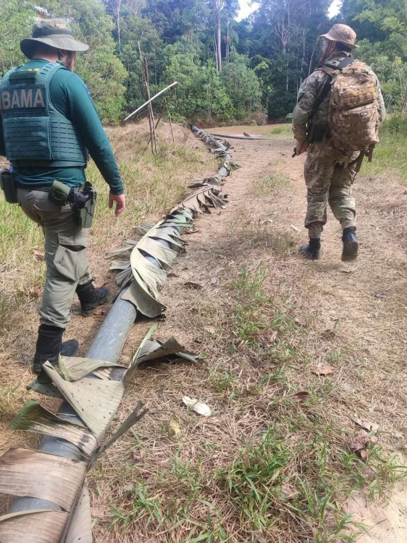 PF e Ibama destroem equipamentos de garimpo ilegal em terras indígenas de RO PF e Ibama destroem equipamentos de garimpo ilegal em terras indígenas de RO