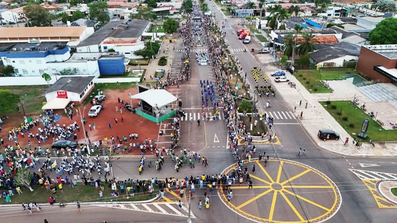 Rolim de Moura transforma avenida João Pessoa em palco de patriotismo, cidadania e orgulho de ser brasileiro Rolim de Moura transforma avenida João Pessoa em palco de patriotismo, cidadania e orgulho de ser brasileiro