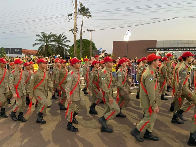 Rolim de Moura transforma avenida João Pessoa em palco de patriotismo, cidadania e orgulho de ser brasileiro Rolim de Moura transforma avenida João Pessoa em palco de patriotismo, cidadania e orgulho de ser brasileiro