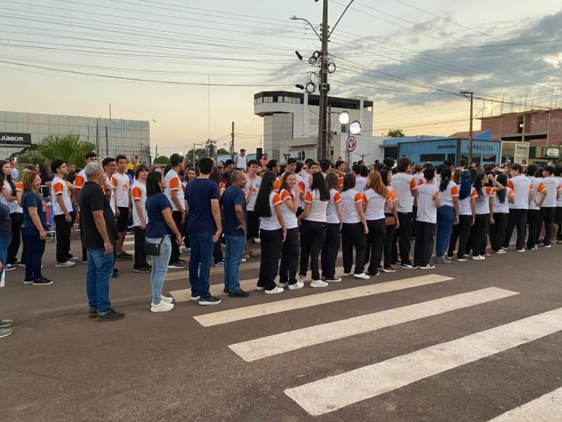 Rolim de Moura transforma avenida João Pessoa em palco de patriotismo, cidadania e orgulho de ser brasileiro Rolim de Moura transforma avenida João Pessoa em palco de patriotismo, cidadania e orgulho de ser brasileiro