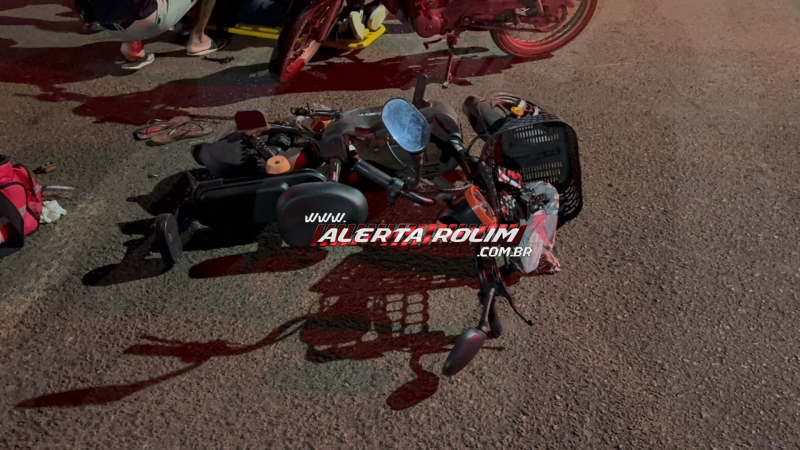 Acidente entre motocicleta e bicicleta elétrica deixa mulher com fratura na perna e homem com ferimentos na cabeça, no bairro Cidade Alta, em Rolim de Moura Acidente entre motocicleta e bicicleta elétrica deixa mulher com fratura na perna e homem com ferimentos na cabeça, no bairro Cidade Alta, em Rolim de Moura