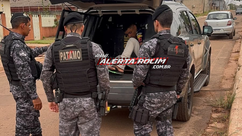 Casal é preso com drogas, balança de precisão e revólver durante operação conjunta da PC e PM em Rolim de Moura Casal é preso com drogas, balança de precisão e revólver durante operação conjunta da PC e PM em Rolim de Moura