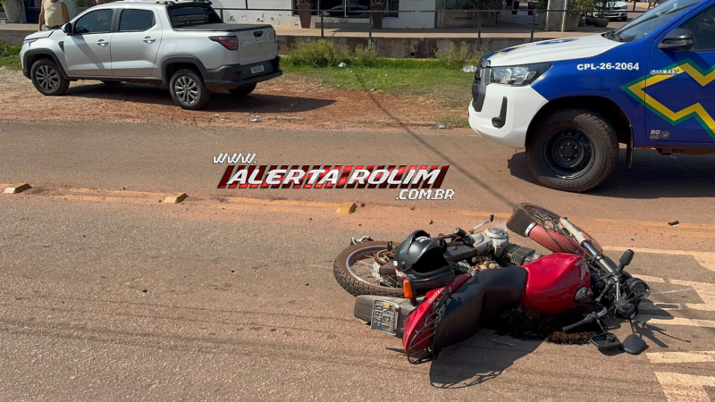 Colisão entre caminhonete e motocicleta deixa homem ferido, em Rolim de Moura Colisão entre caminhonete e motocicleta deixa homem ferido, em Rolim de Moura