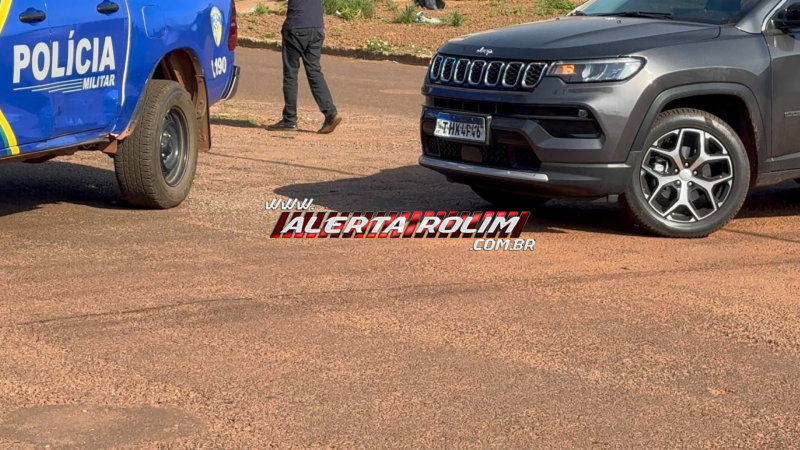 Colisão entre carro e moto deixa mulher ferida, em Rolim de Moura Colisão entre carro e moto deixa mulher ferida, em Rolim de Moura
