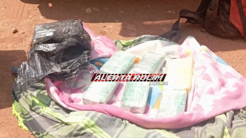 Homem é preso pela PM com cerca de 6 kg de pasta base de cocaína, em Flor da Serra/RO Homem é preso pela PM com cerca de 6 kg de pasta base de cocaína, em Flor da Serra/RO