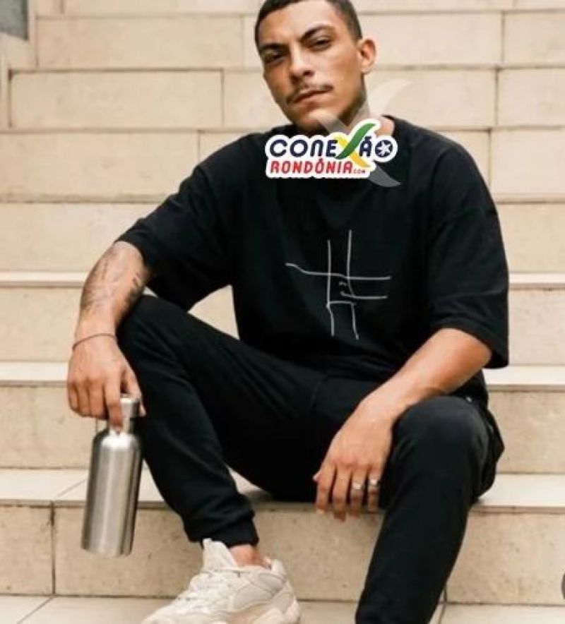 Motociclista de 23 anos morre após colisão com carro em Espigão do Oeste; motorista fugiu do local Motociclista de 23 anos morre após colisão com carro em Espigão do Oeste; motorista fugiu do local